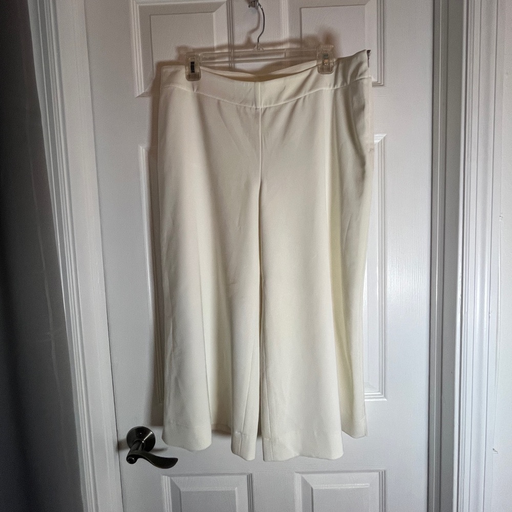 White House Black Market Cream Wide Leg Pants size 14